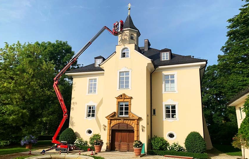 Dachdecker München Arbeitsbühneneinsatz Dachdecker München Arbeitsbühneneinsatz